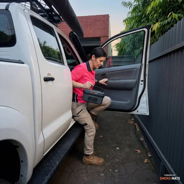 Female tradie loading My Smoko Mate