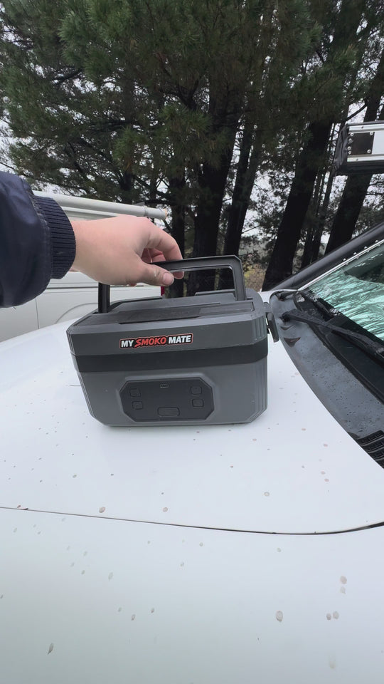 What Is MySmokoMate? A cordless rechargeable lunchbox that heats your food on the go.